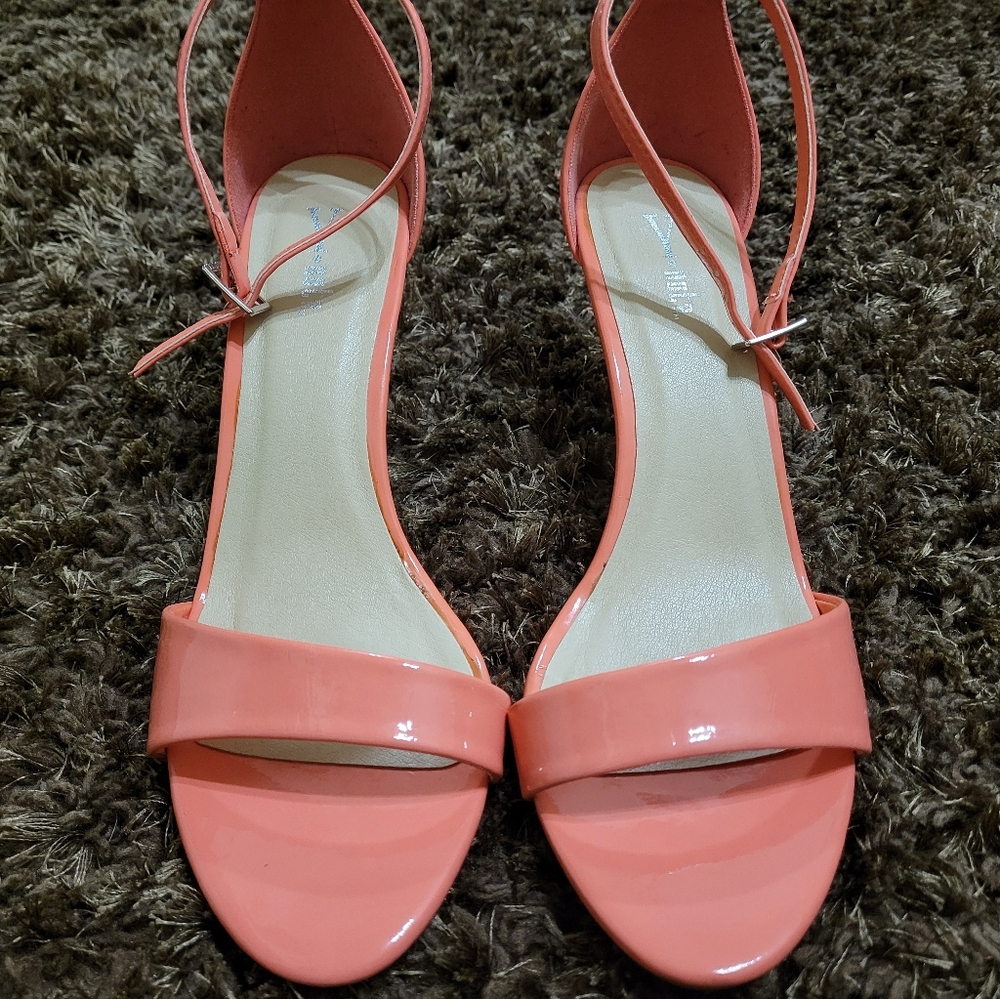 Y Not?•Women's Shoes Paisley•Coral Reef Color•Size 9M